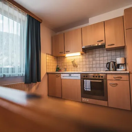 Haus Der Mitte * مايرهوفن